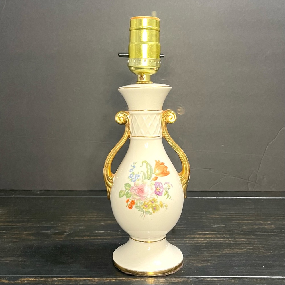 Vintage Victorian Style  Porcelain Accent Lamp w/ Gold Accent Flower Bouquet 8”